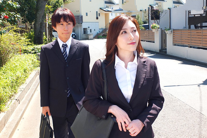 Pekerja bertuah dan pengarah wanita yang berkuasa Yuko Shiraki
