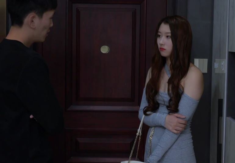 A young man saves money to go out with girls, but unexpectedly meets the girl next door