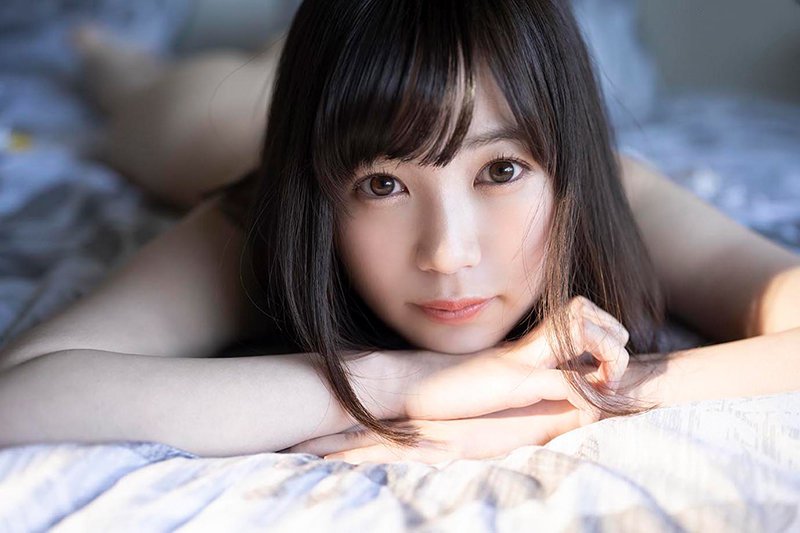 STARS-370 Beautiful girl in her twenties makes her debut in a sex film Hanan Amamiya